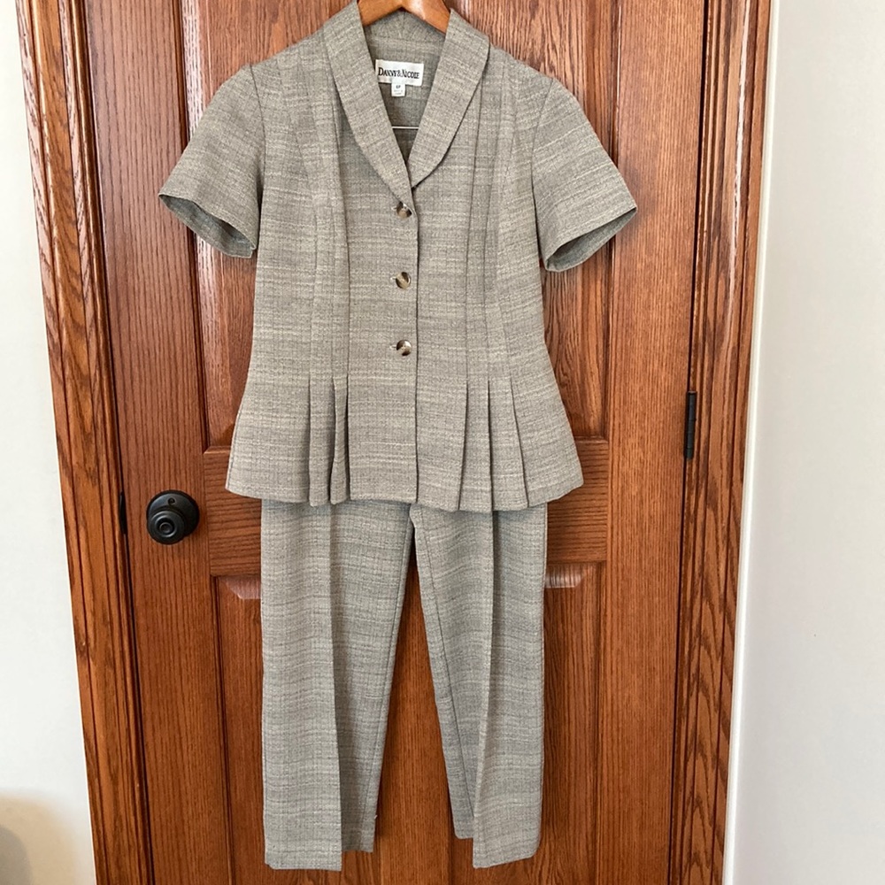 Danny & Nicole Womens Pantsuit 6P